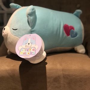 SQUISHMALLOW 17” inch Colleen